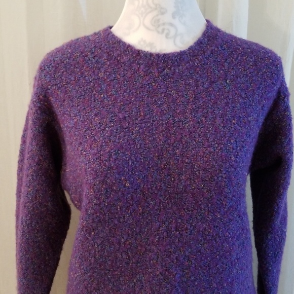 Victoria Jones crew neck sweater - Picture 2 of 8